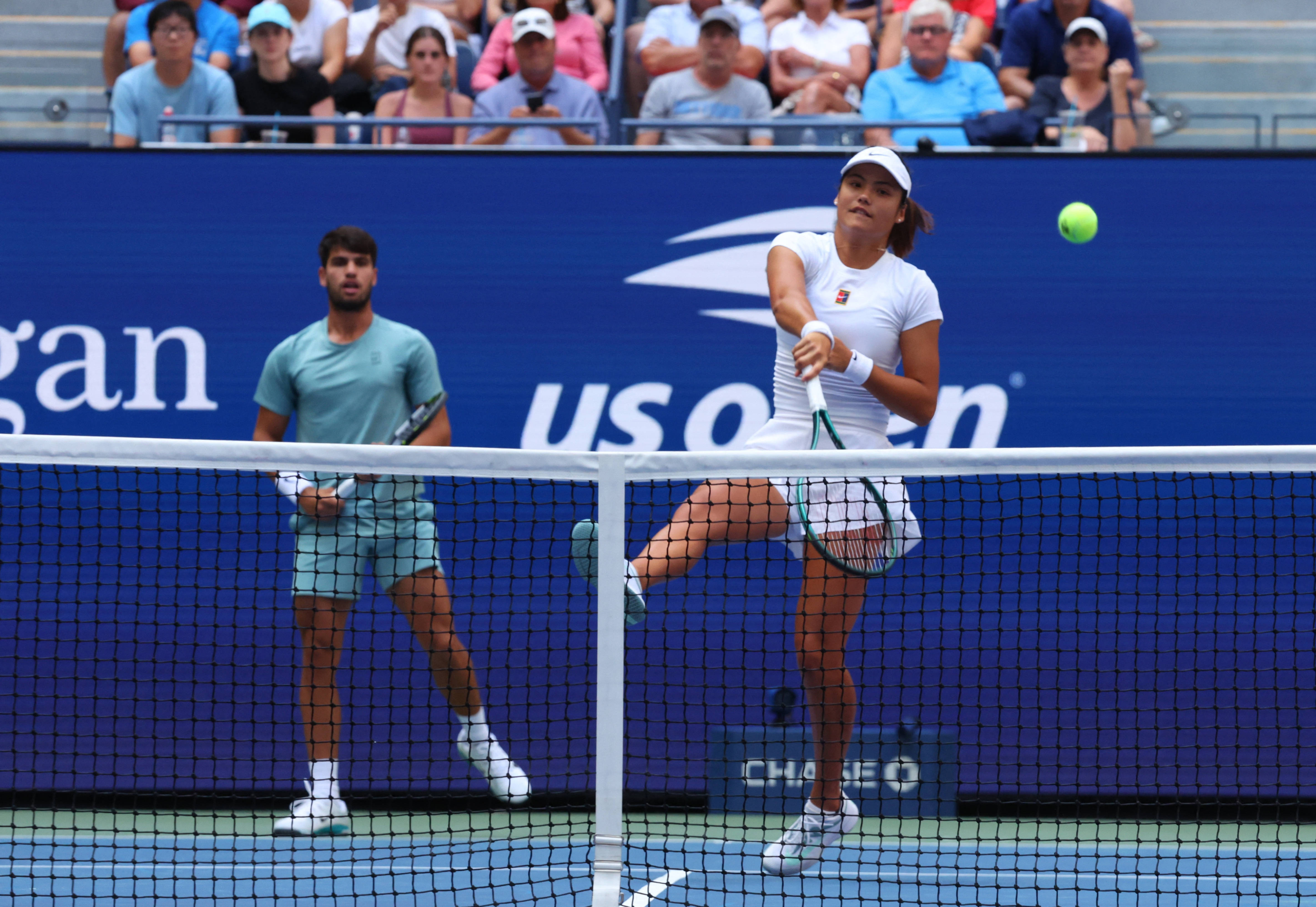 关于德国网球队逆转美国网球队，阿尔卡拉斯惊艳世界的信息