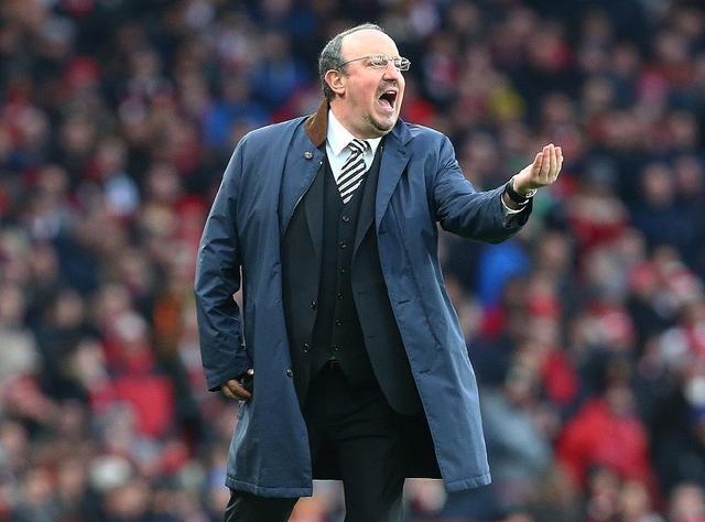 包含哈德斯菲尔德主场战胜布莱顿，提振士气取得胜利的词条