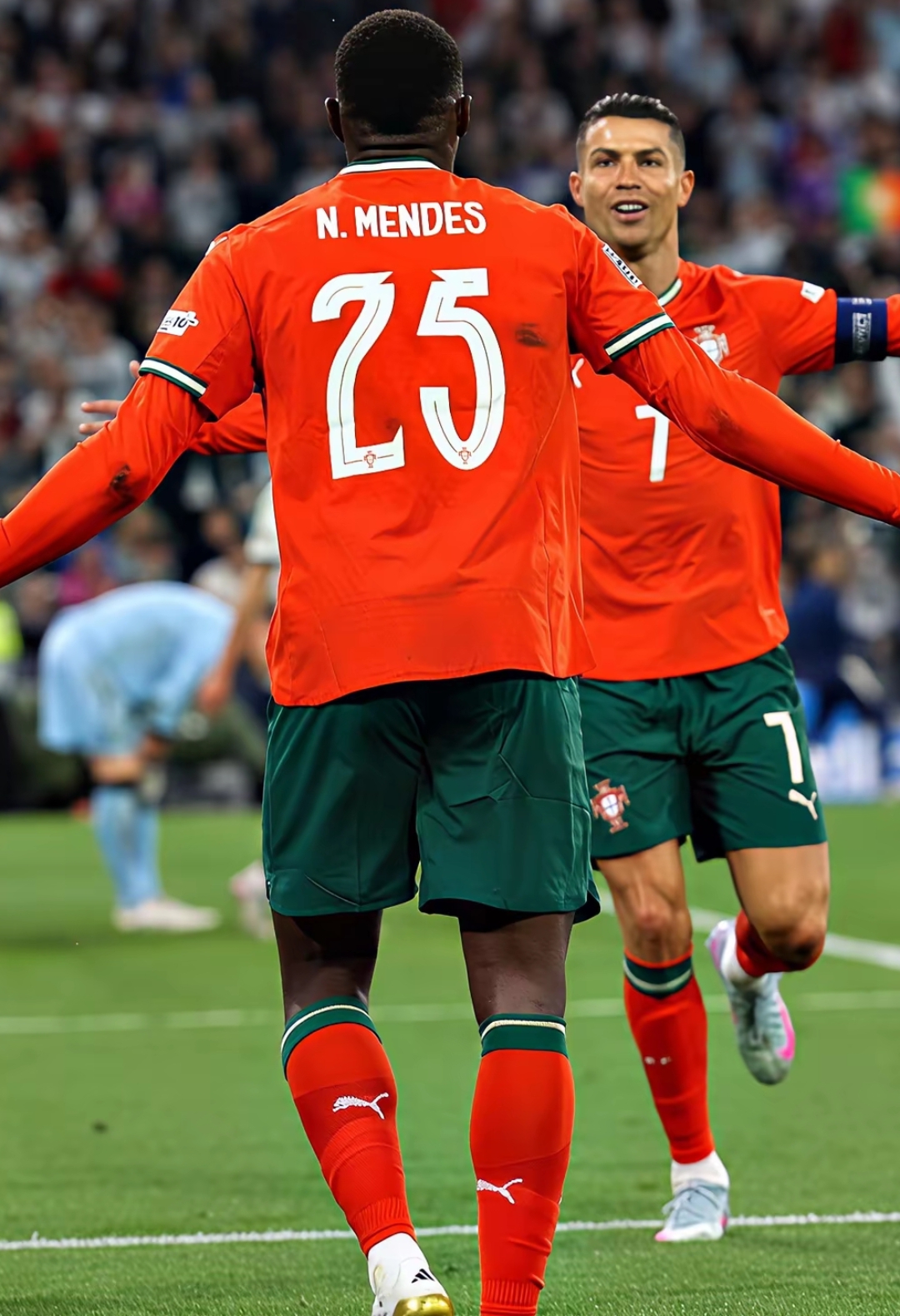 土耳其完胜荷兰，C罗统治全场