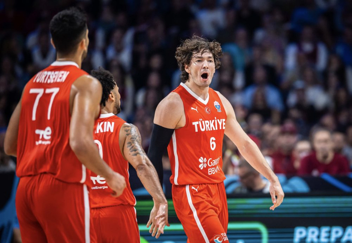 菲律宾男篮血洗土耳其男篮，波尔津吉斯绝境逆转的简单介绍