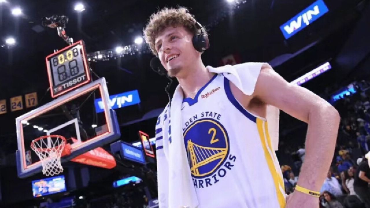 勇士大将因伤退出比赛，球队战力受到考验的简单介绍