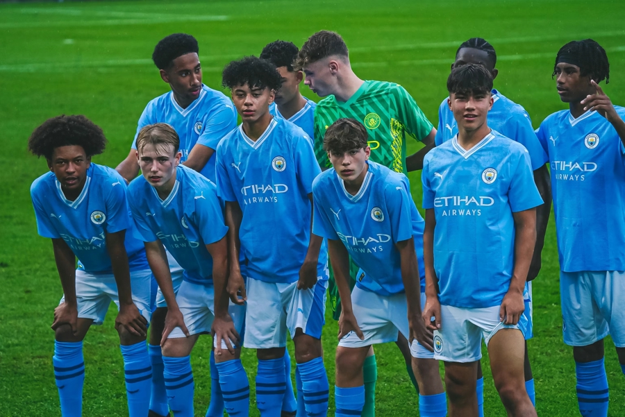 热议:国际足坛新星在杯赛中大放异彩的简单介绍 热议:国际足坛新星在杯赛中大放异彩的简单介绍