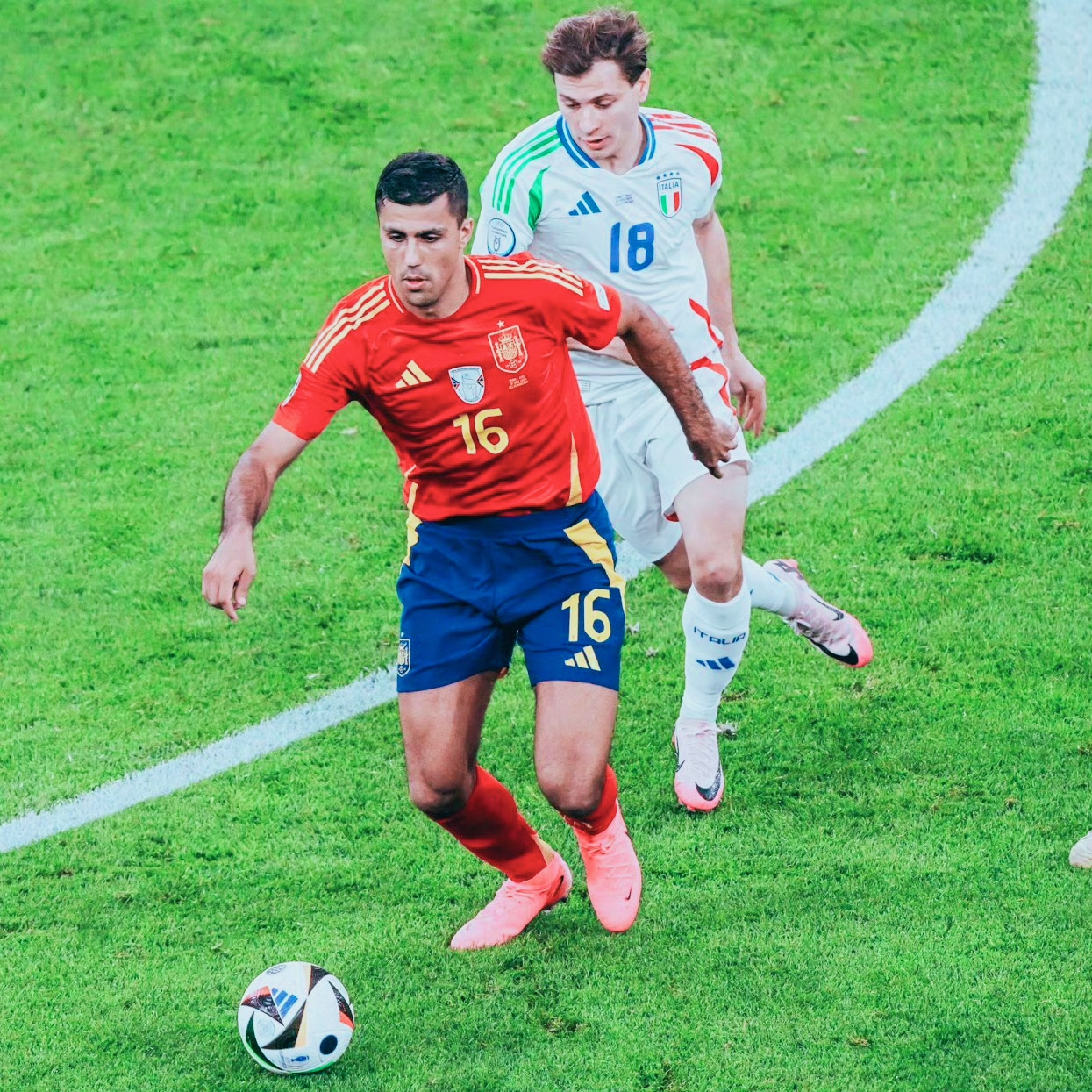 西班牙队在最近的比赛中遇到挑战