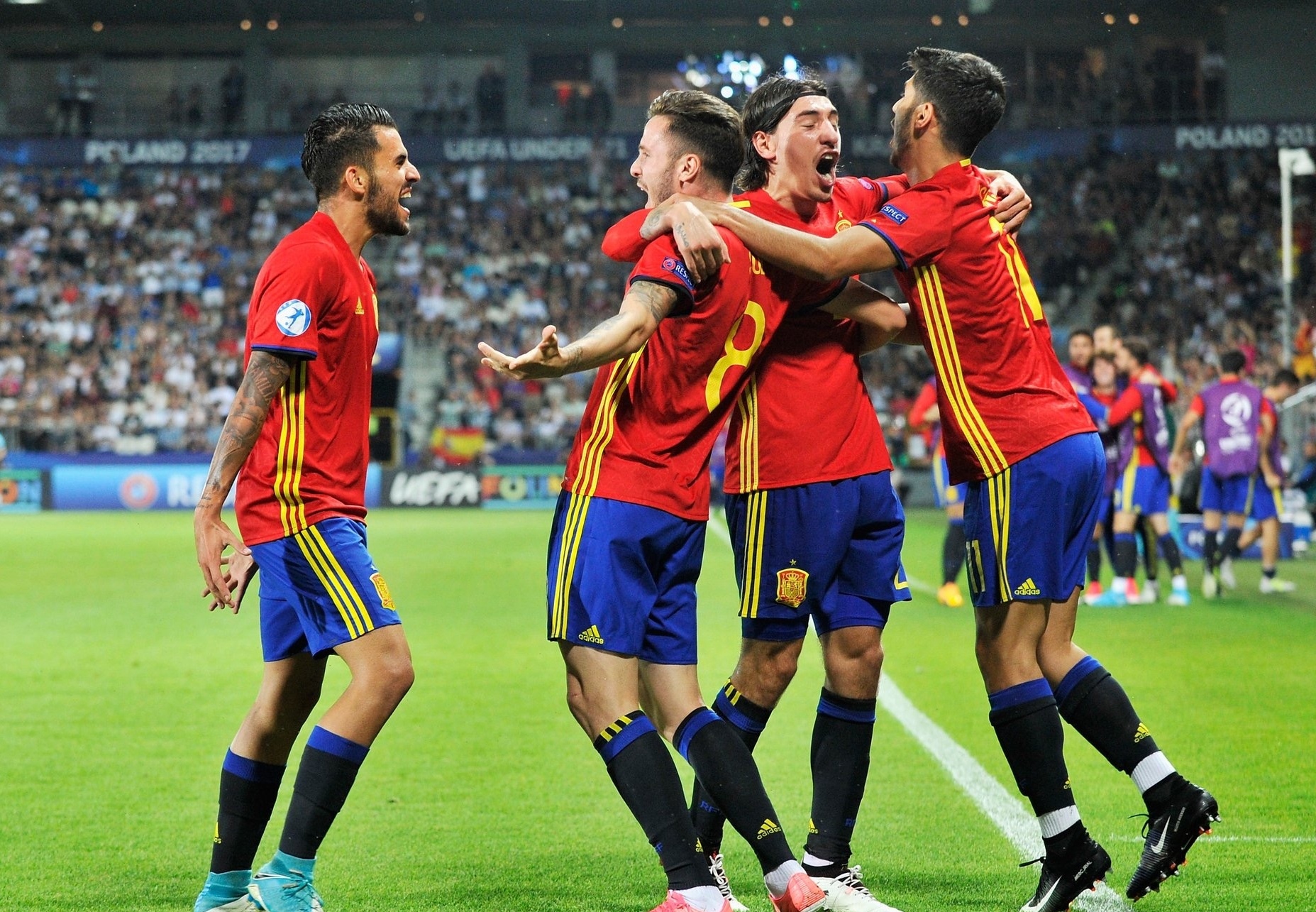 西班牙队在最近的比赛中遇到挑战