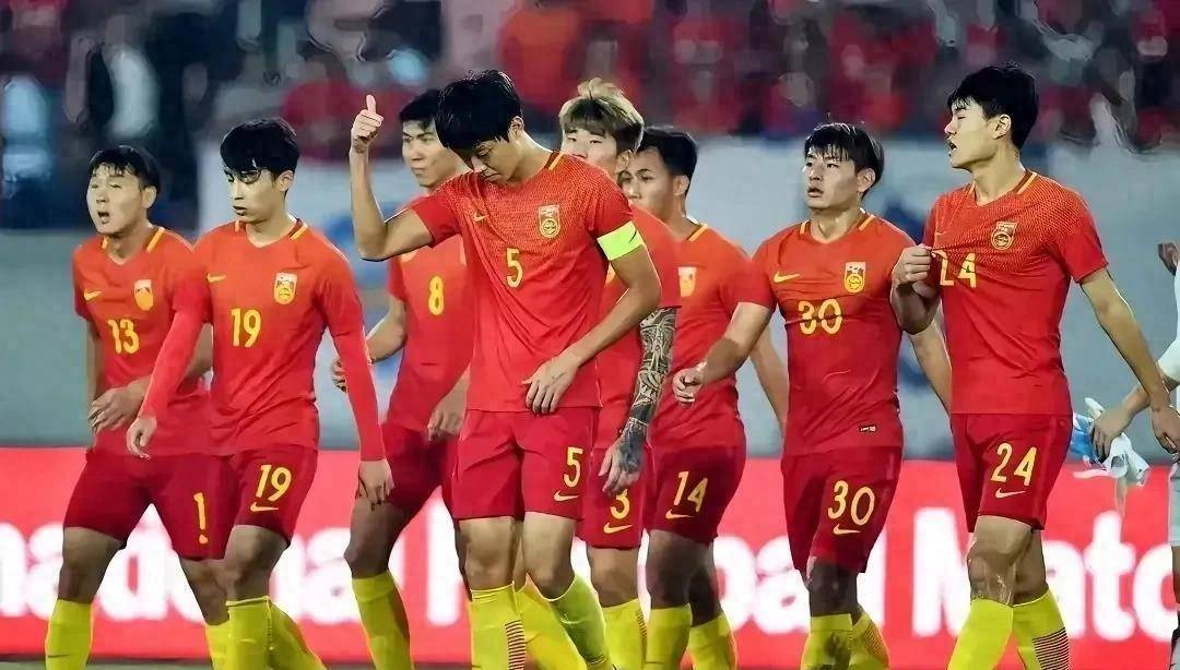 看球员们如何团结合作，力争最终胜利