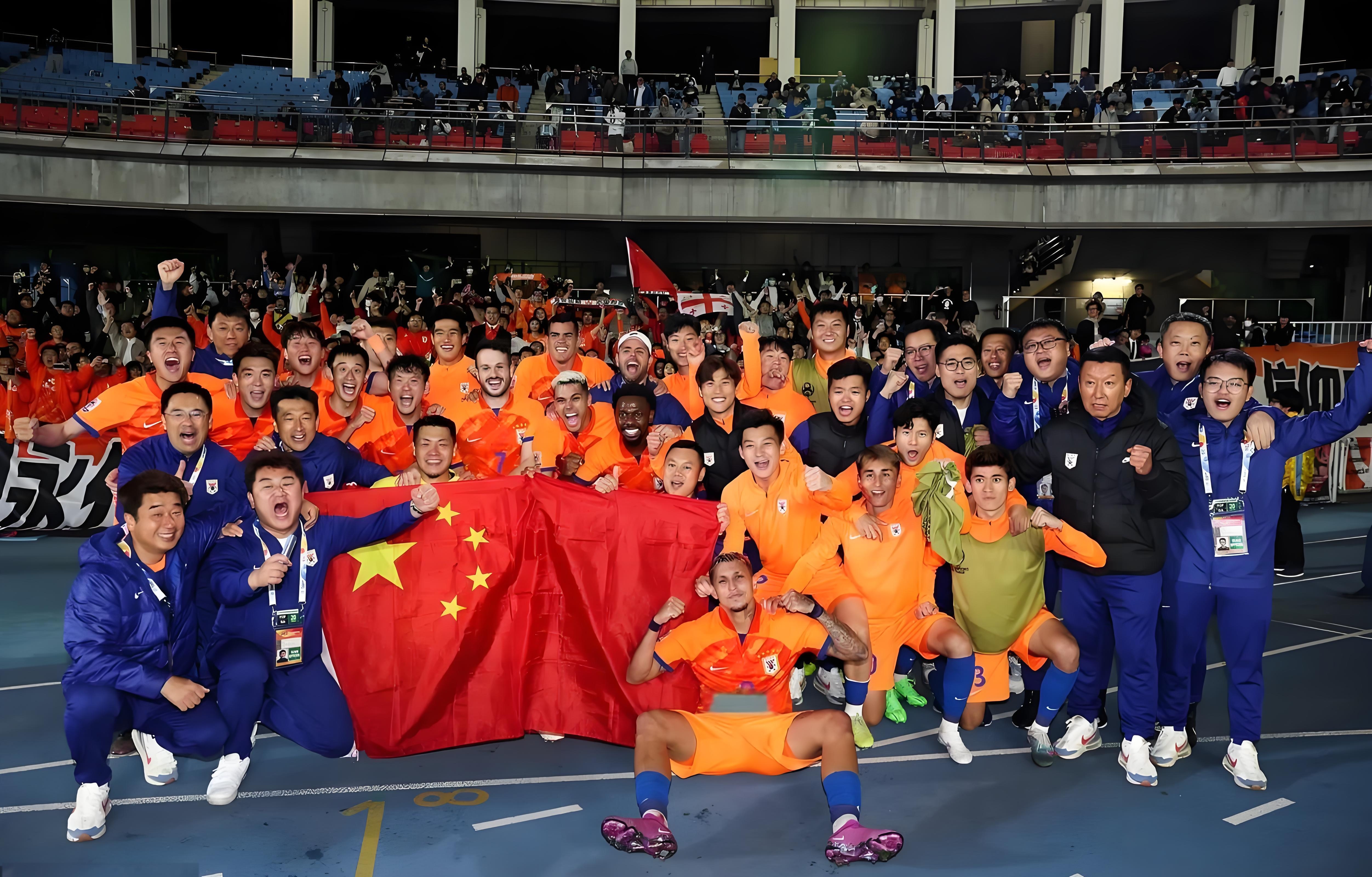 精英赛事热火开赛,豪强球队挑战共绘足球传奇的简单介绍 精英赛事热火开赛,豪强球队挑战共绘足球传奇的简单介绍