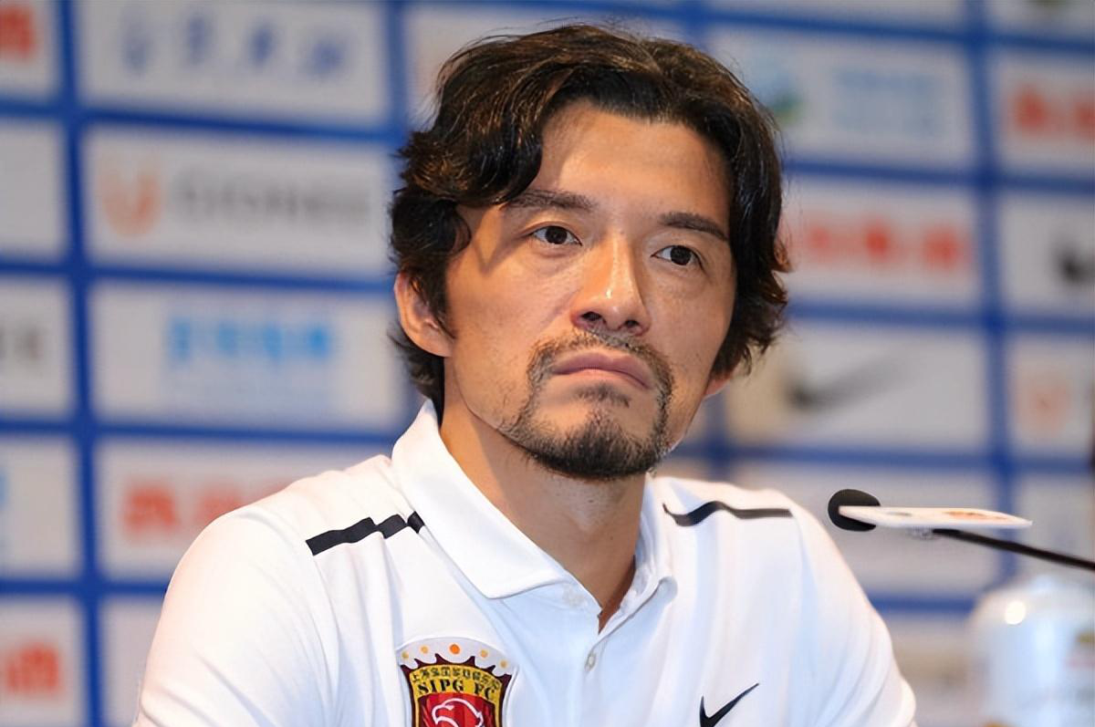 亚琛球员在最新一场比赛中夺冠 亚琛球员在最新一场比赛中夺冠