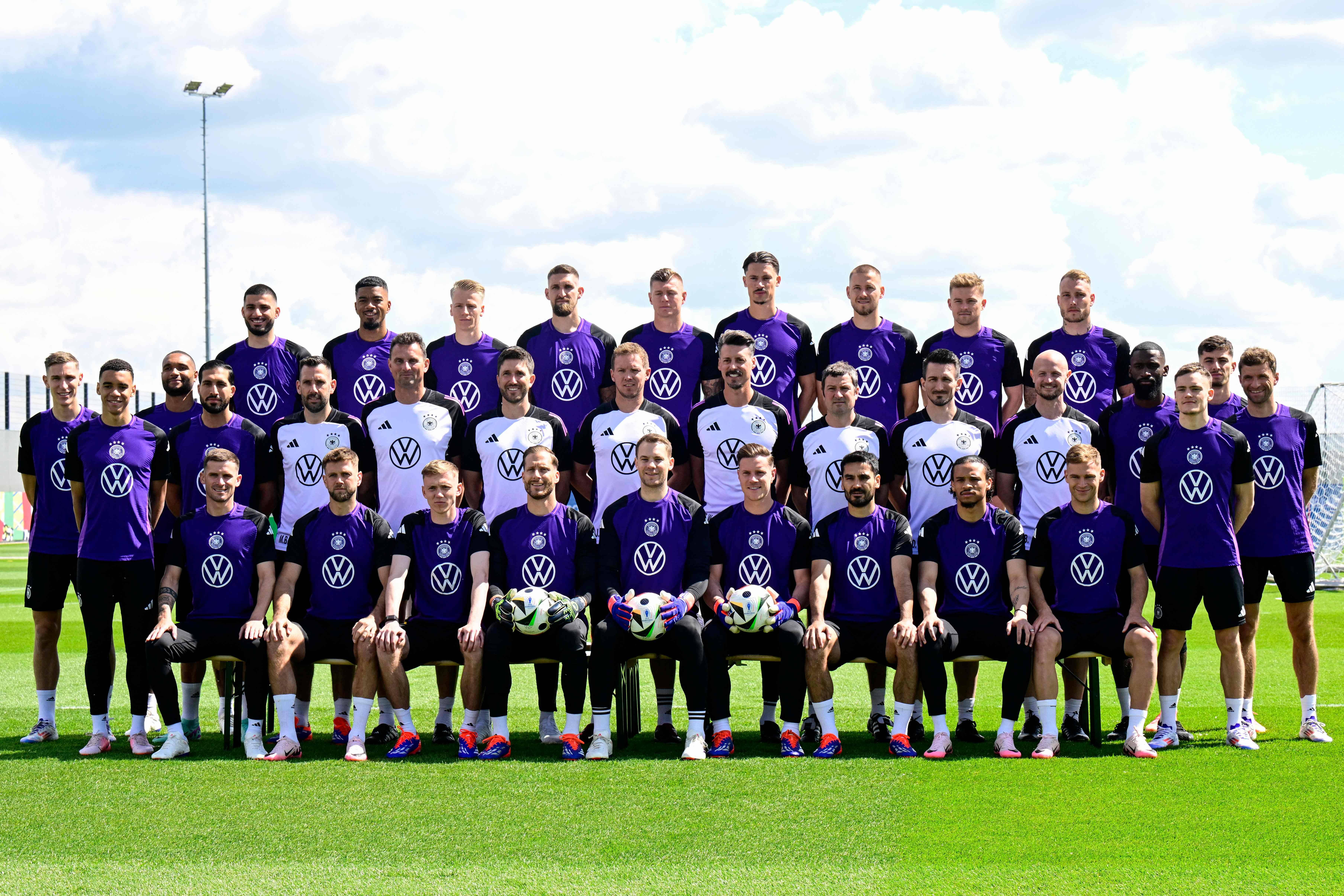 包含风起云涌的欧洲足球竞技，激动人心的词条