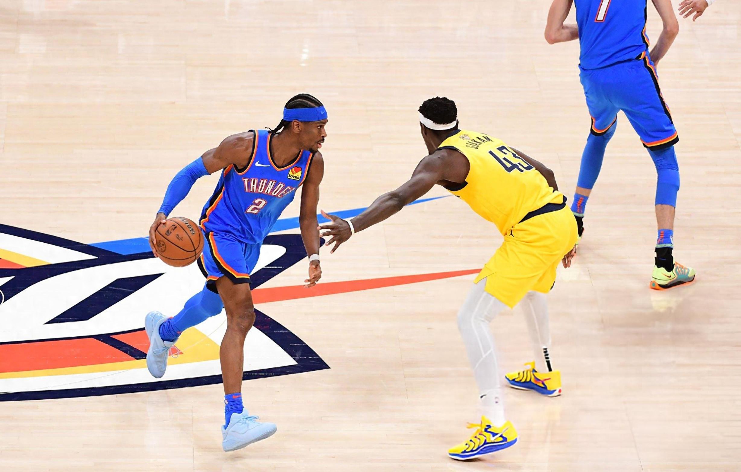 步行者绝杀凯尔特人，霍勒迪点燃赛场的简单介绍