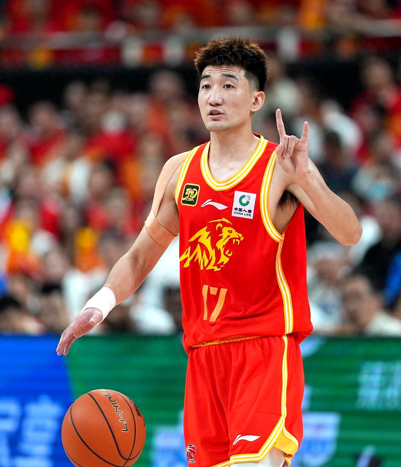 关于天津队鏖战魔术，孙铭徽关键制胜的信息