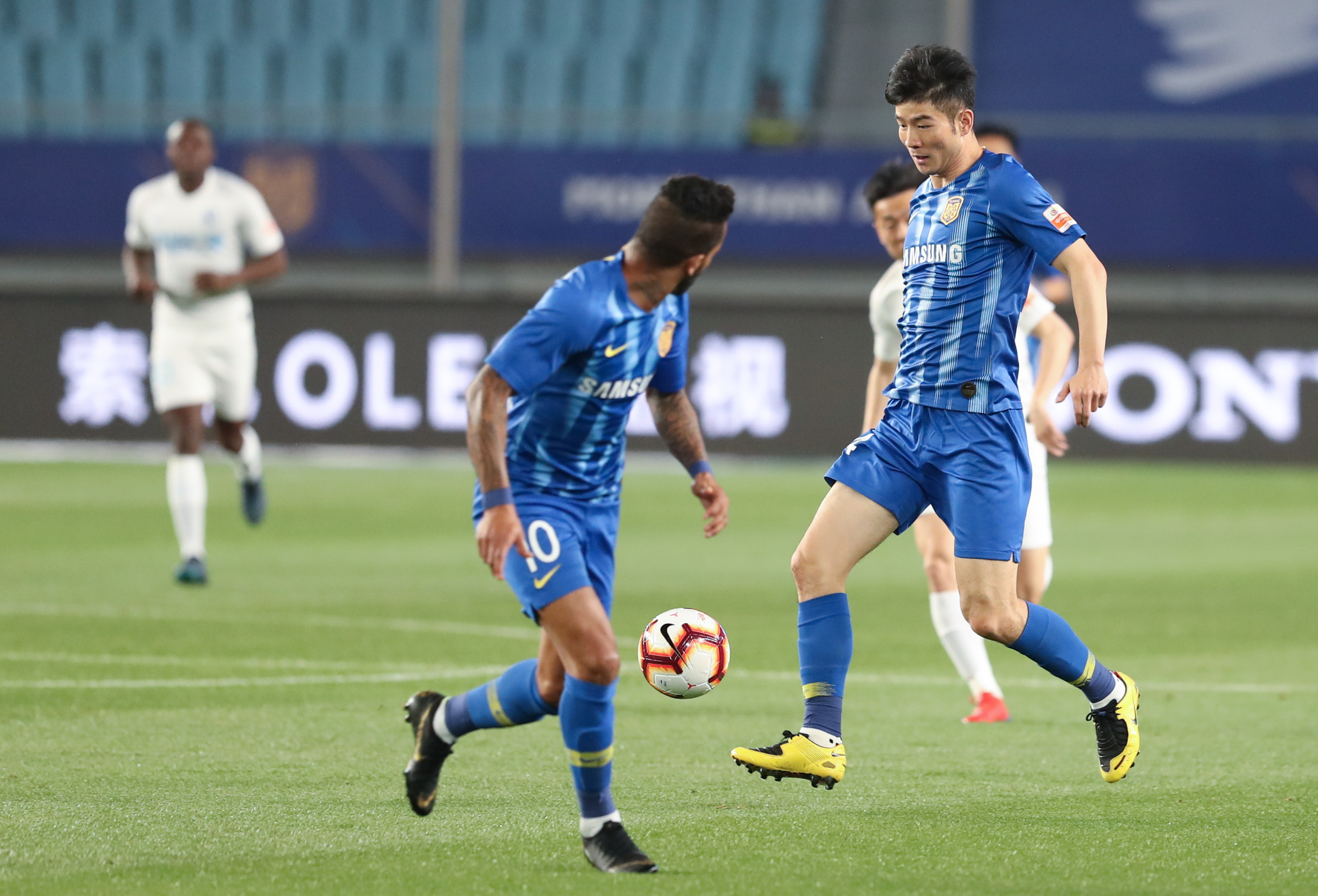 包含苏宁凭借逆袭,中超战队实力得到升华的词条 包含苏宁凭借逆袭,中超战队实力得到升华的词条