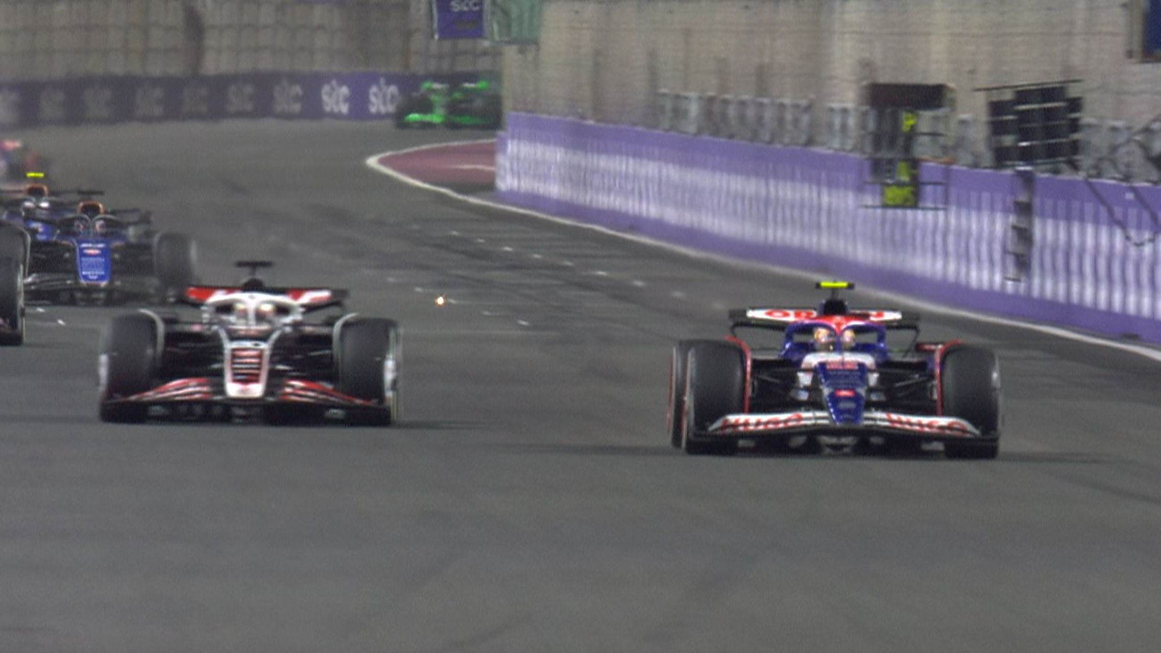 哈斯车队翻盘威廉姆斯，皮亚斯特里扛起全队的简单介绍