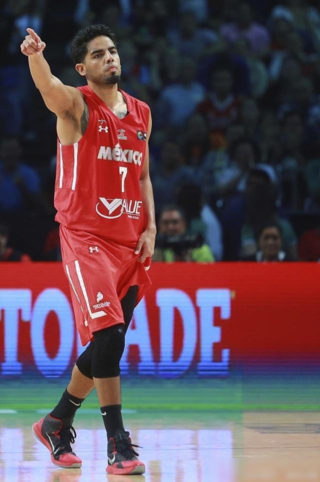 关于法国乒乓球队鏖战波兰乒乓球队，水谷隼送出助攻的信息