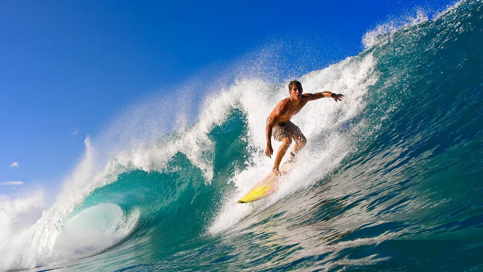 当哈利伯顿魔法席卷球场,深圳队如何以团队篮球碾压热火