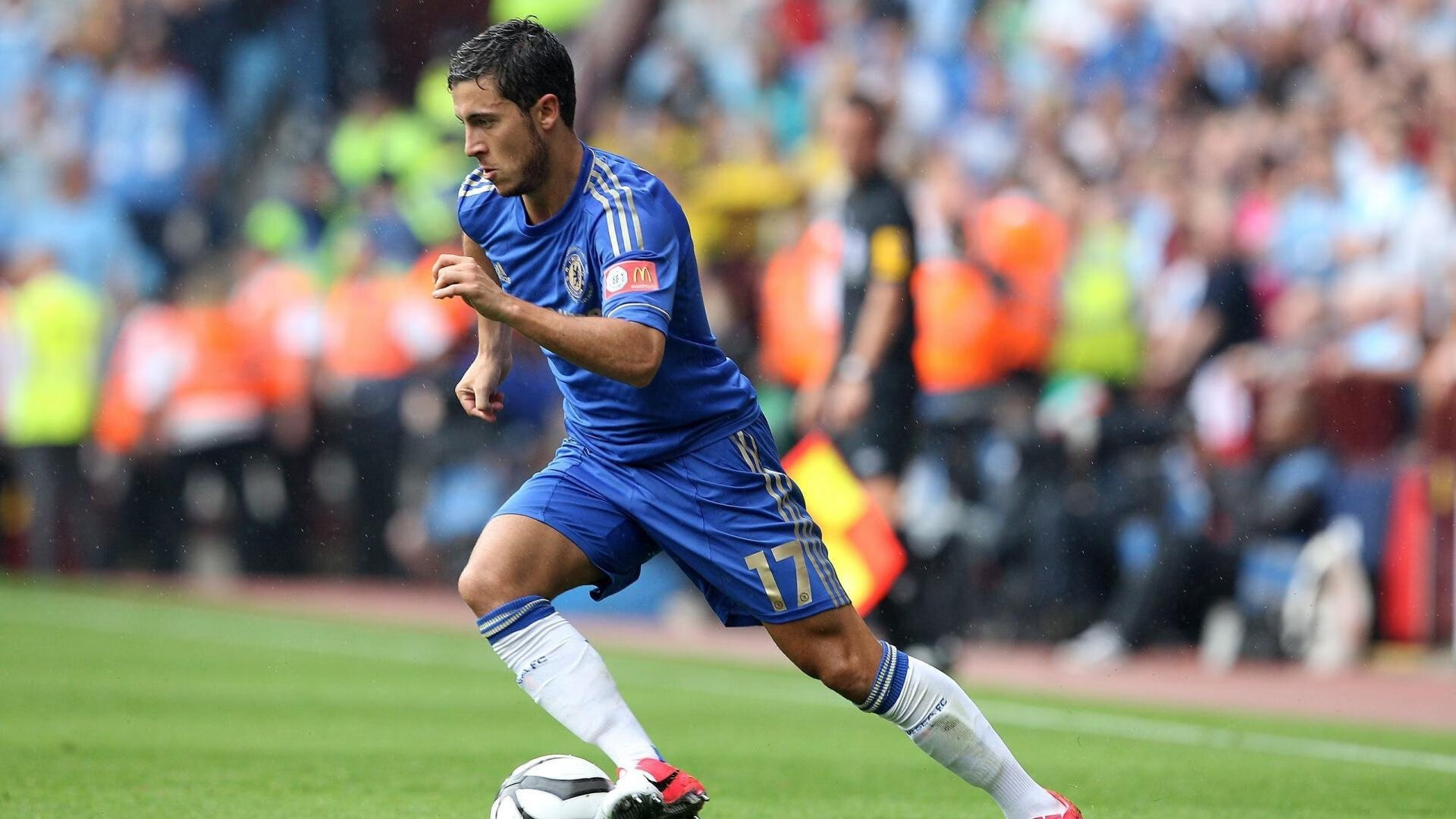 极速逆转,阿斯顿马丁绝地反击,周冠宇主场点燃赛场激情