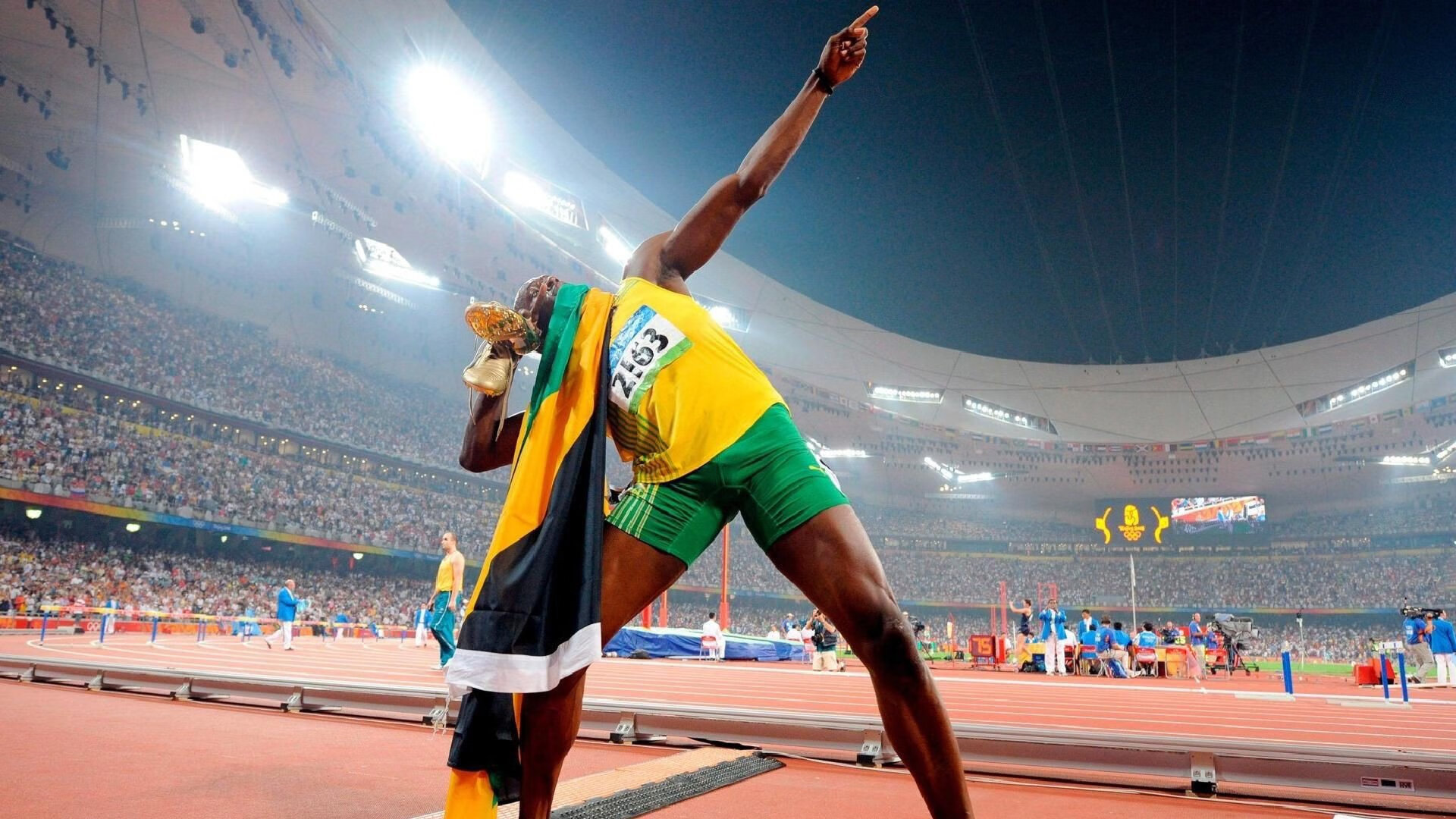 京多安一锤定音，那不勒斯关键战突围瑞士